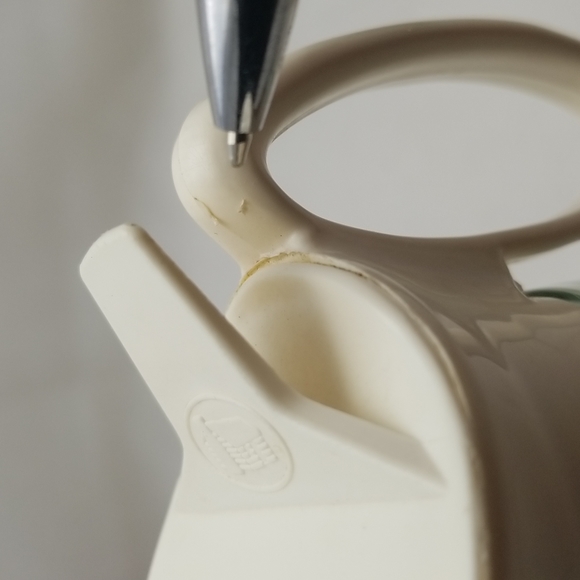 Log Cabin Mid Century Starburst Syrup Pitcher - Picture 13 of 15